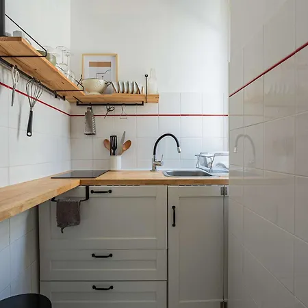 Studio Renove En Centre-ville A 5 Min De La Plage, Proche Commerces Et Gare - Fr-1-4-690 Apartment
