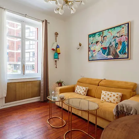Studio Renove En Centre-ville A 5 Min De La Plage, Proche Commerces Et Gare - Fr-1-4-690