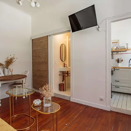 Studio Renove En Centre-ville A 5 Min De La Plage, Proche Commerces Et Gare - Fr-1-4-690 Saint-Jean-de-Luz